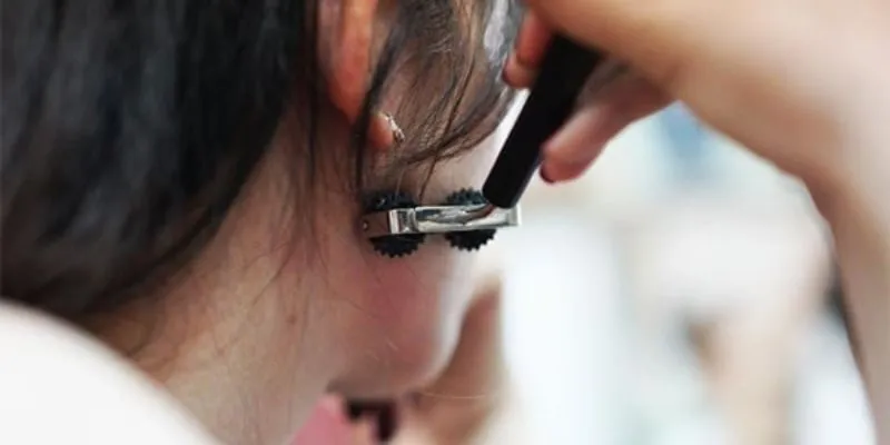 chữa thoát vị đĩa đệm bằng diện chẩn